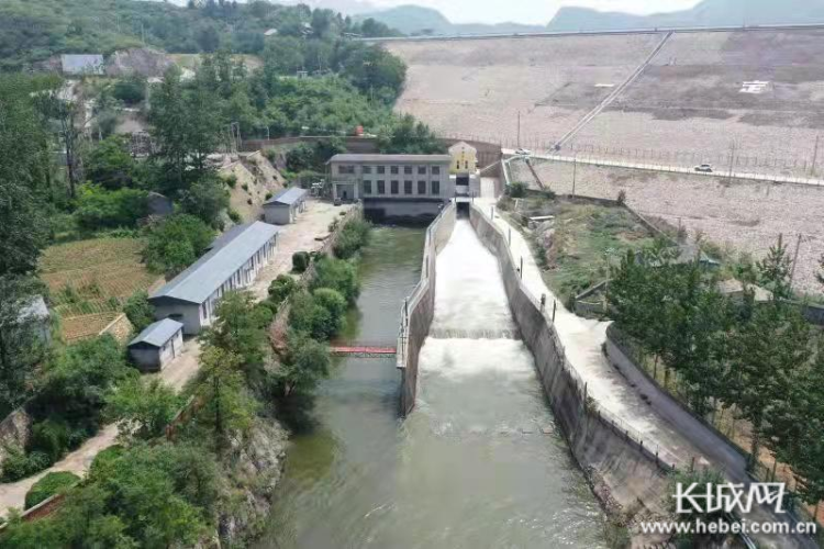 安格庄水库放水现场.河北省水利厅供图