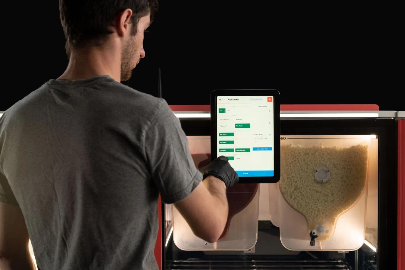 Picnic推出其首个机器人比萨制作系统 以订阅形式运营