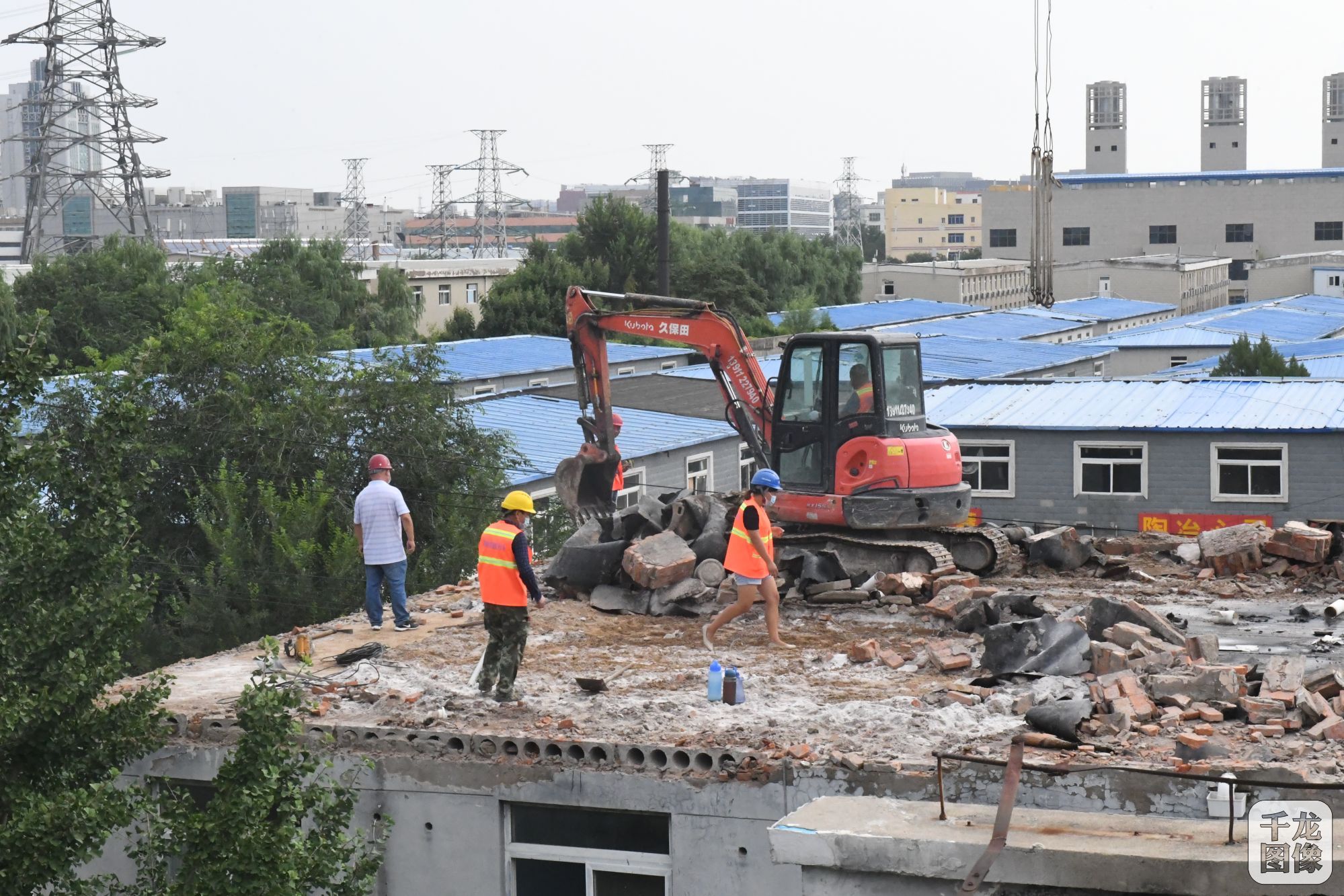 北京上地街道3700平米违建公寓被拆除