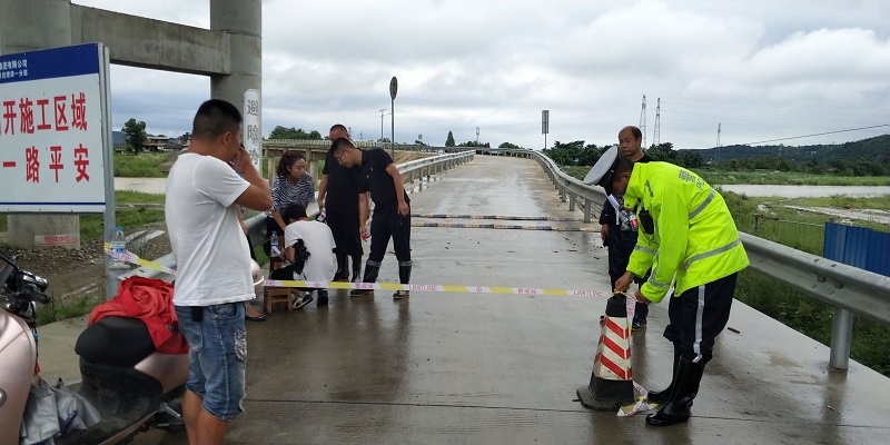 ​四川连续第三天发布暴雨蓝色预警 各地转移避险2.9万余人