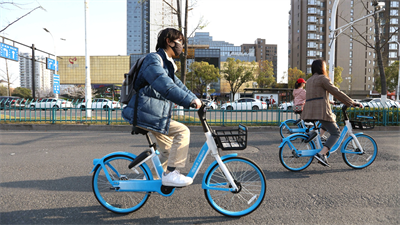 共享单车是全民践行绿色出行的优先选择之一