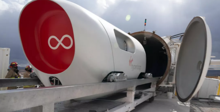 看看Virgin Hyperloop的电磁推进乘员舱将如何快速运送乘客