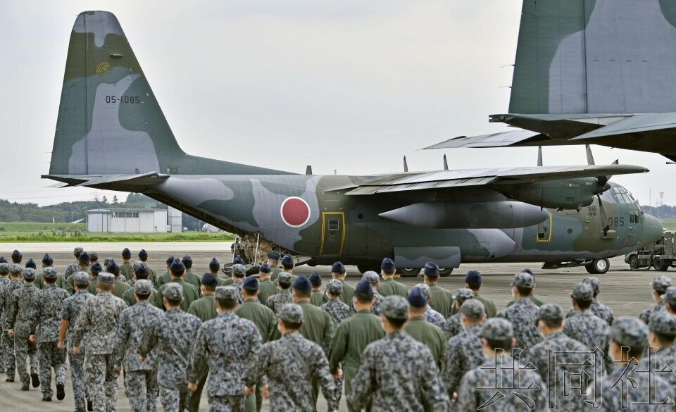 日媒：日本两架C-130运输机出发前往阿富汗邻国撤离人员|阿富汗|日本|C-130运输机_新浪新闻