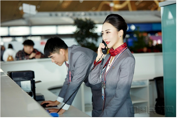 湖南航空以专业的服务为旅客排忧解难