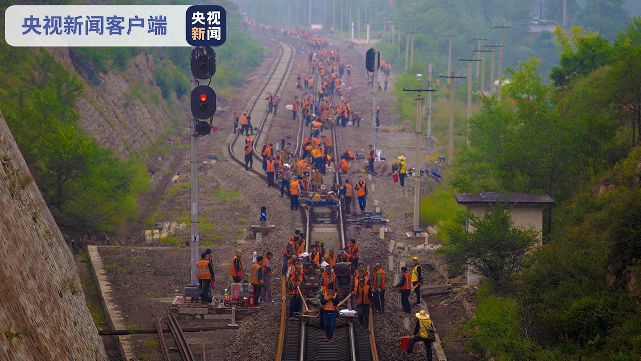 △郑州局月山工务段在太焦线区段养护线路