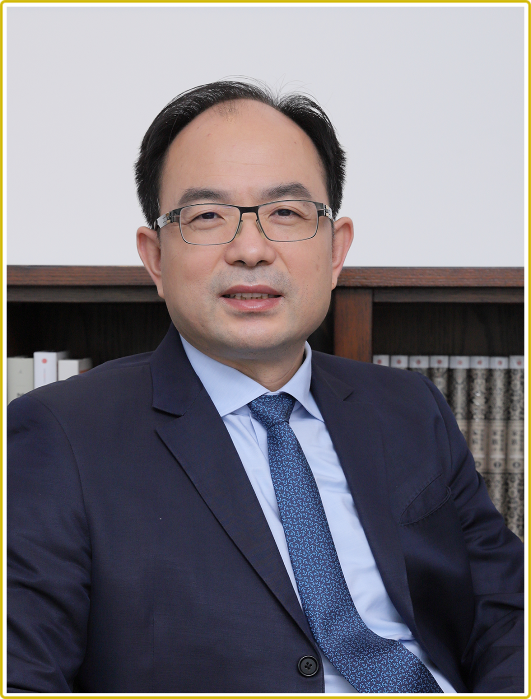 《行长要览》观察到,招行官网"领导层"一栏又有了新的变化――熊开已