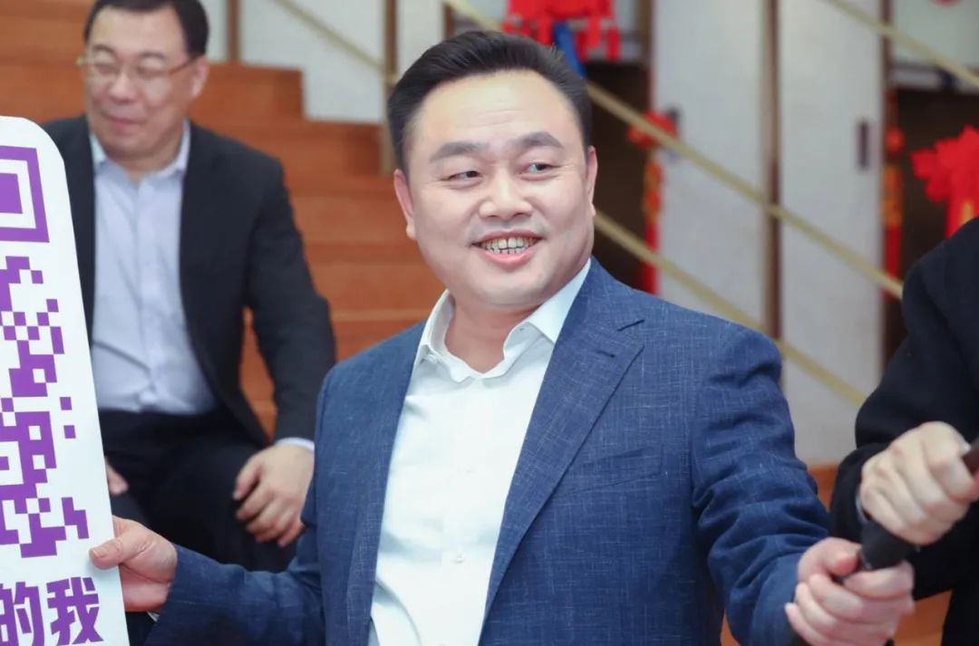 黄光裕会投资足球吗,黄光裕会投资足球吗知乎