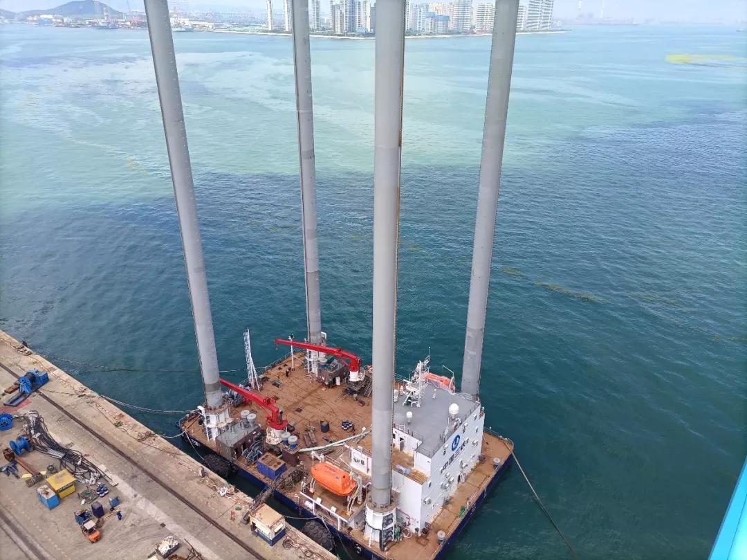 中国三峡101海上风电自升式勘探试验平台完成安装