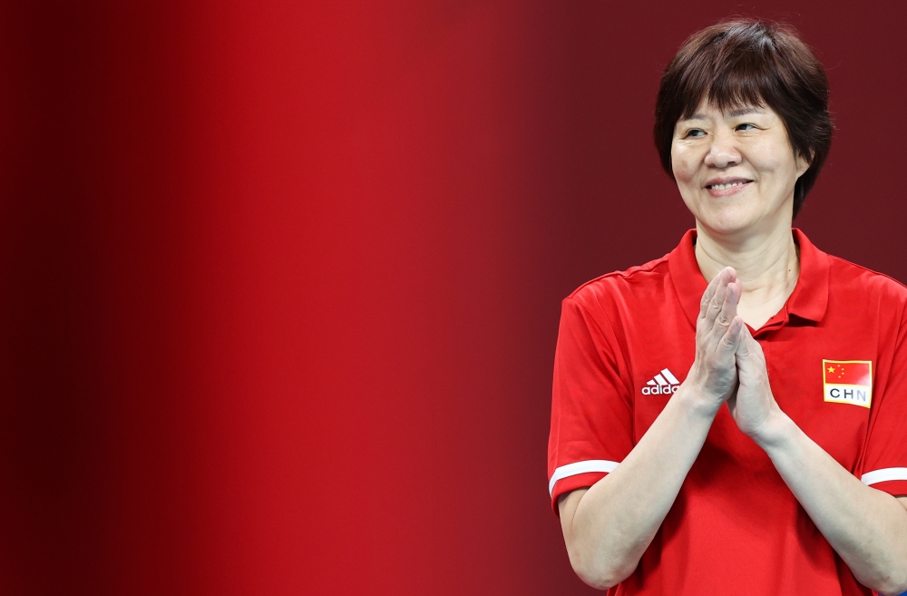 新华社评郎平卸任郎平并非完人更不是神败亦英雄