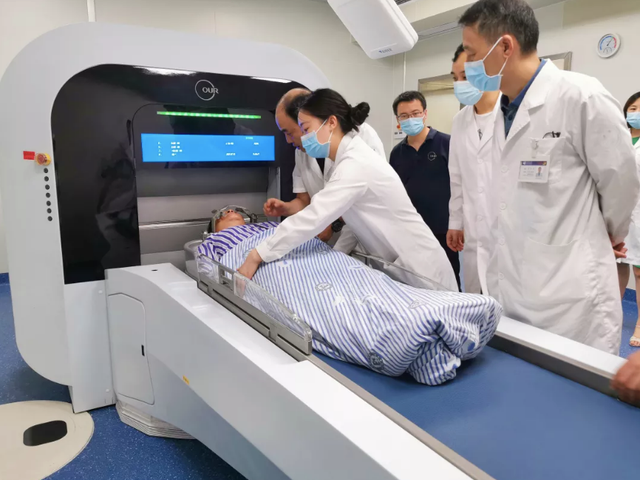新一代头部伽玛刀落户重医大附三院 为颅脑病变患者带来福音