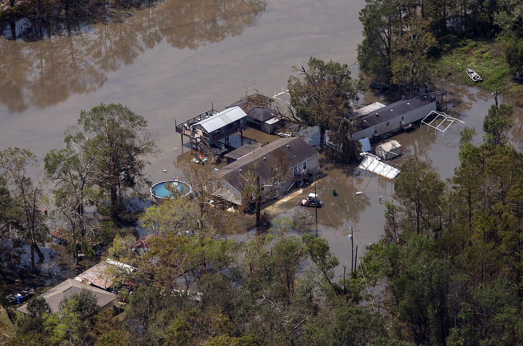 当地时间9月2日，美国路易斯安那州，飓风“艾达”袭击当地，给当地带来巨大损失。
