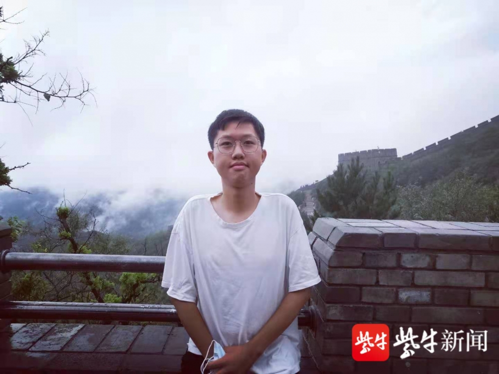 手动轮椅怎么打开坐着轮椅却“上天入海”的男孩被澳门科技大学录取：享受研究生生活_https://www.jmylbn.com_新闻资讯_第2张