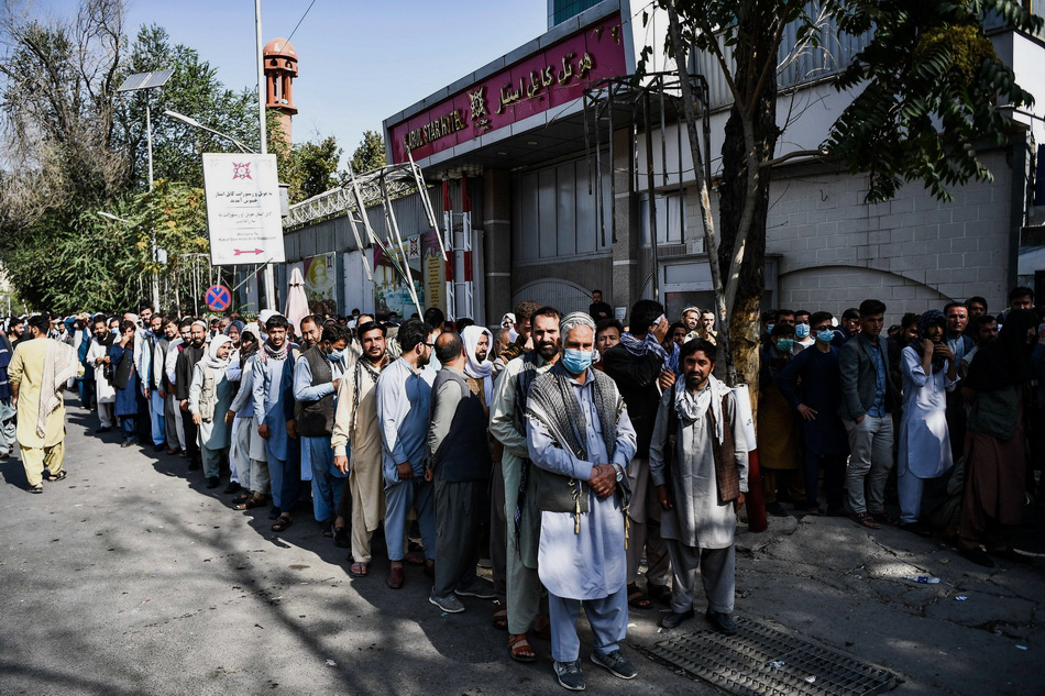 美军撤离喀布尔一周希望庆祝的枪声是阿富汗最后的枪声