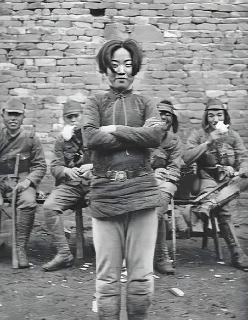 成本华生前照片(安徽省马鞍山市和县档案馆供图)