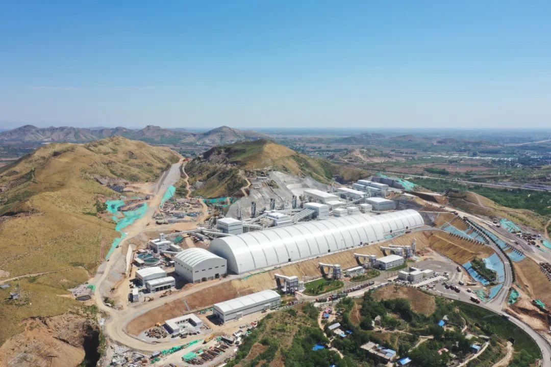 雄安调蓄库位于太行山脚下,建设过程中不可避免会产生大量开挖弃料