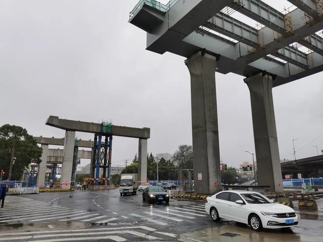 不留安全"死角"!g1503沿江通道工程项目部积极应对台风"灿都"