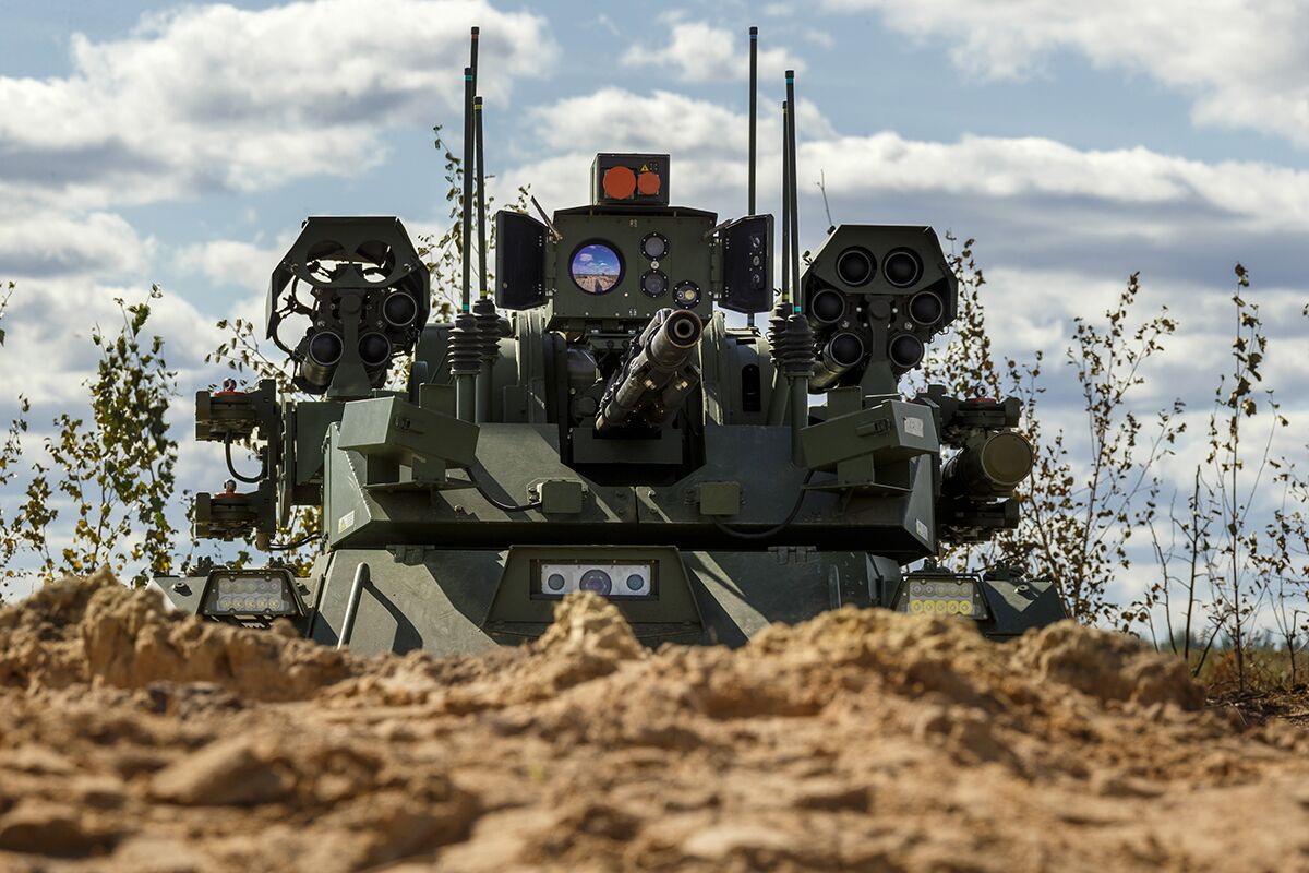 俄国防部:俄军第一次编入两款战斗机器人并直接参战