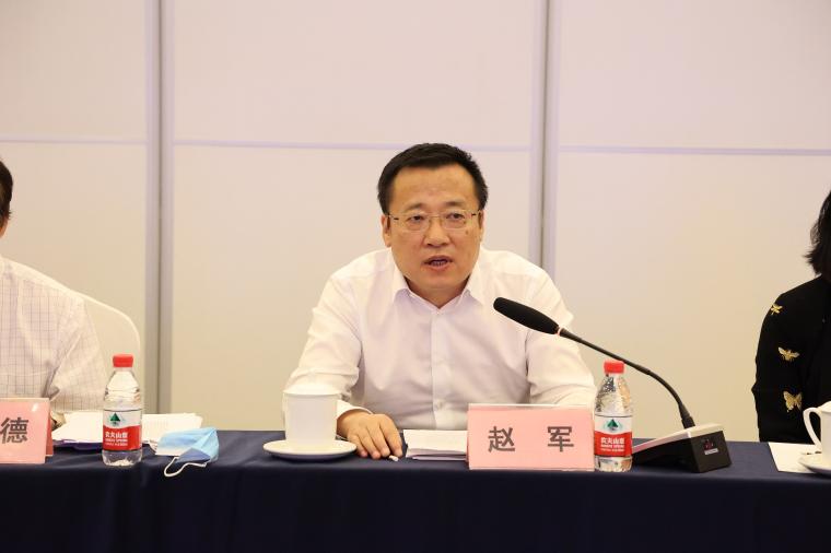 陕投集团总经理赵军指出,在碳减排,碳达峰背景下,我国电石法聚氯乙烯