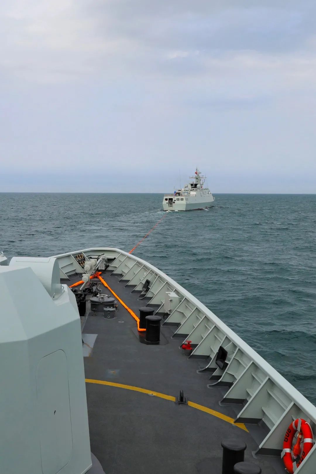 期数天的实战演练隐蔽航行至黄海某海域全员额,全要素快速机动辛集舰