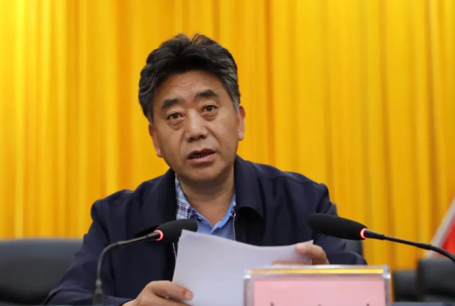 当了10年县委书记的他,被查