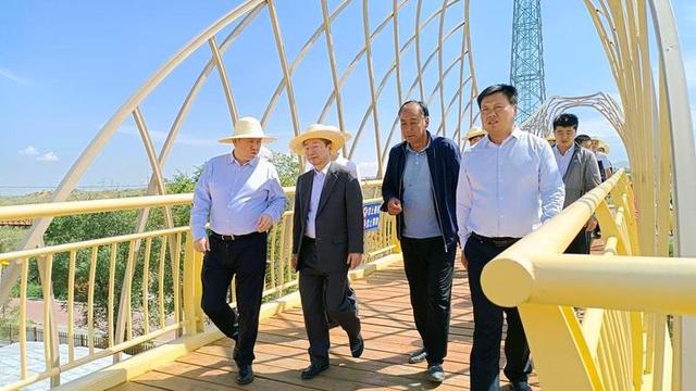 中国农业发展银行党委书记董事长钱文挥一行来古浪县调研