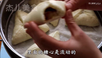 ▲部分人的甜味病号餐：糖三角。来源/B站up主“杰儿美食”