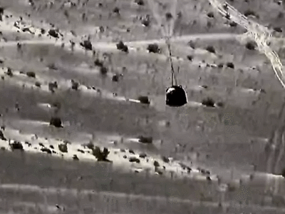 着陆反推发动机工作瞬间