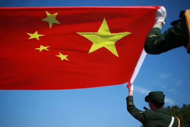 是缅怀历史我们国旗护卫队纳新在这个特殊纪念日一个全体中国人民刻骨