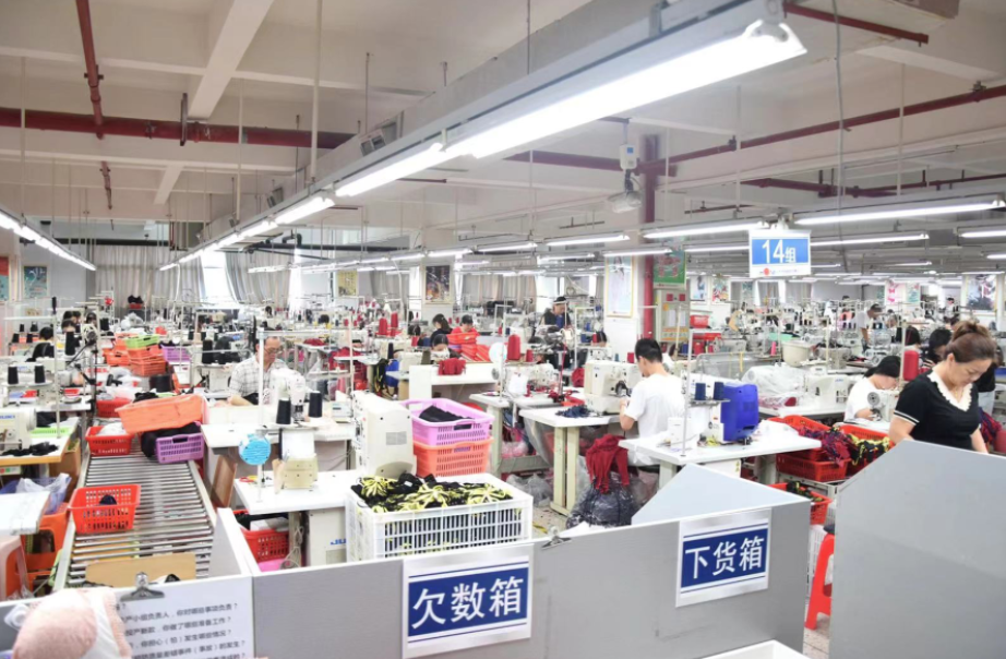 (宏杰股份内衣生产车间&nbsp; 图源:时代周报记者拍摄)