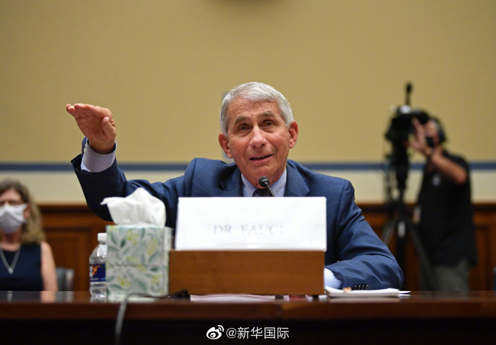 图为2020年7月31日，安东尼·福奇在华盛顿发表讲话（新华社）