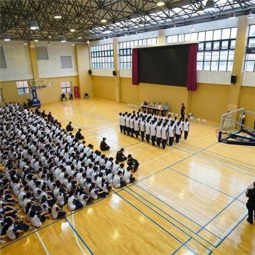 浦东华师大附属东昌中学筑梦起航助力成长2021级高一新生入学教育活动