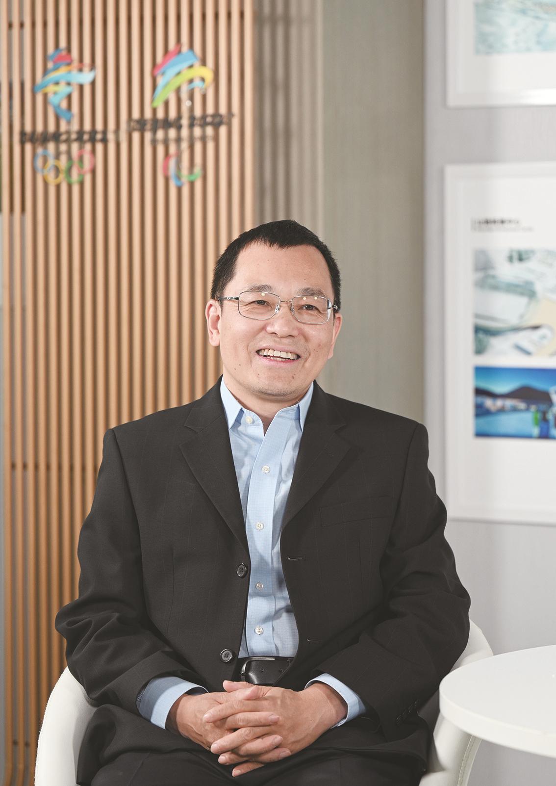 建筑师郑方验算3万多种不同工况打造冰丝带动感屋顶