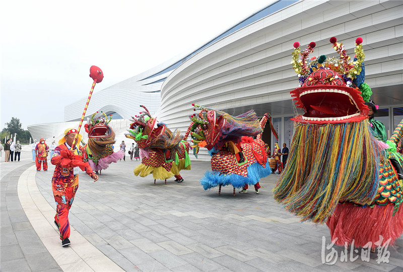 河北廊坊非遗麒麟舞展演