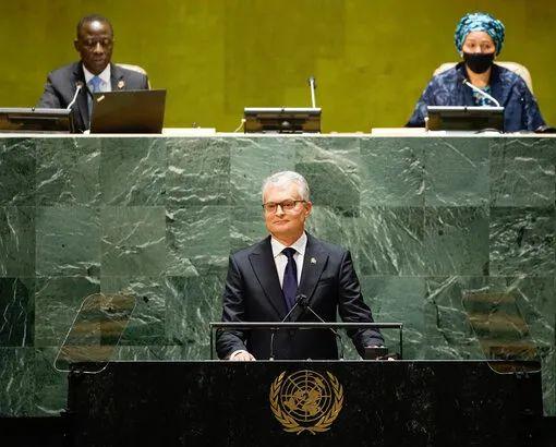 当地时间9月21日，瑙塞达在联合国大会发表讲话 图源：立陶宛总统府
