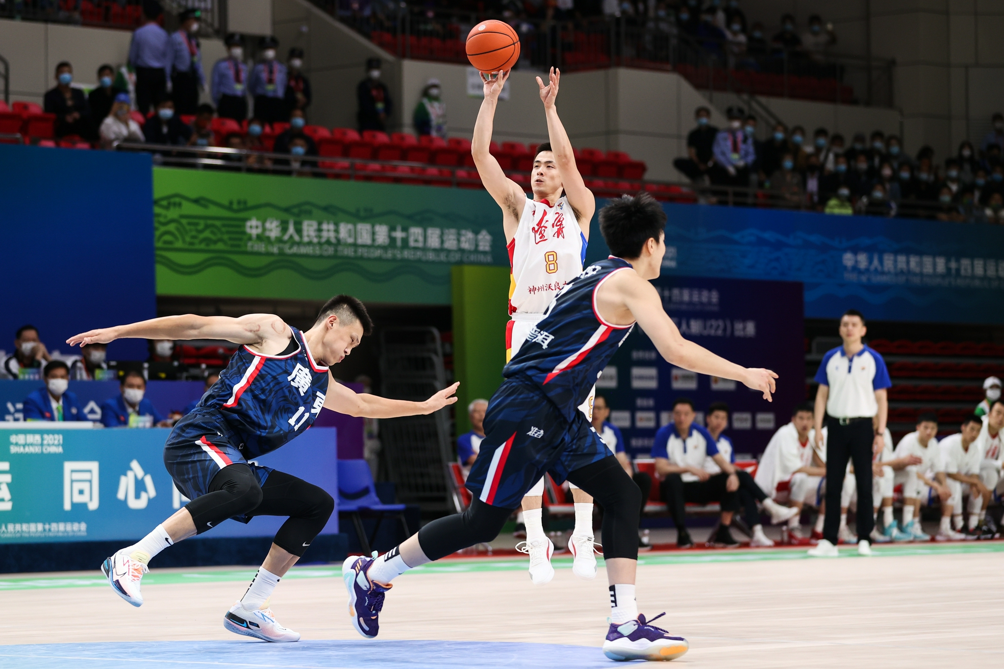 郭艾伦33分辽宁队击败广东卫冕全运会男篮金牌