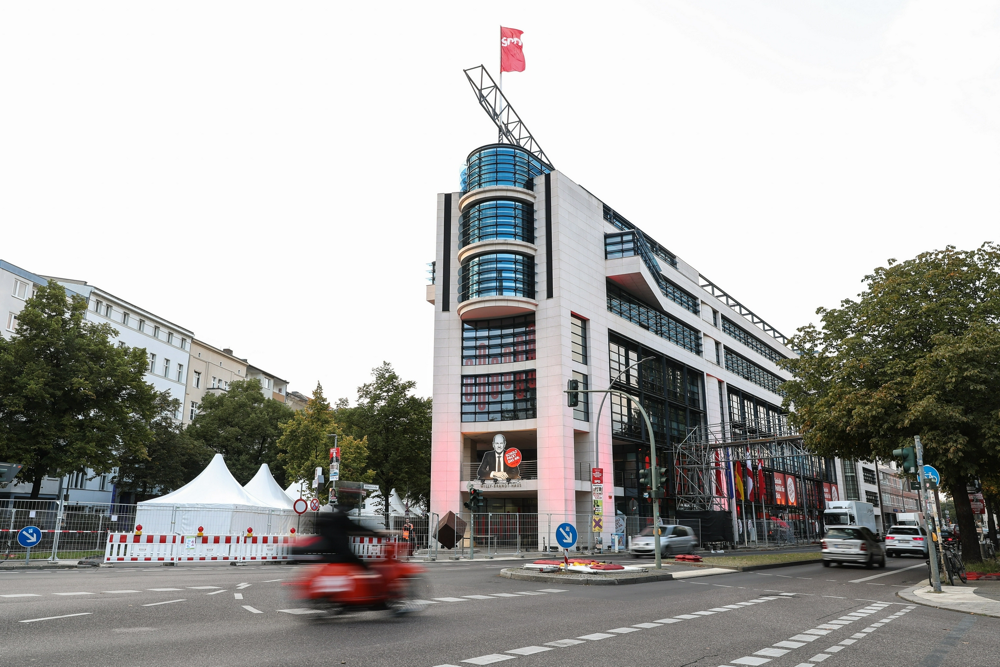 德国大选投票,社民党暂居领先地位|德国_新浪财经_新浪网