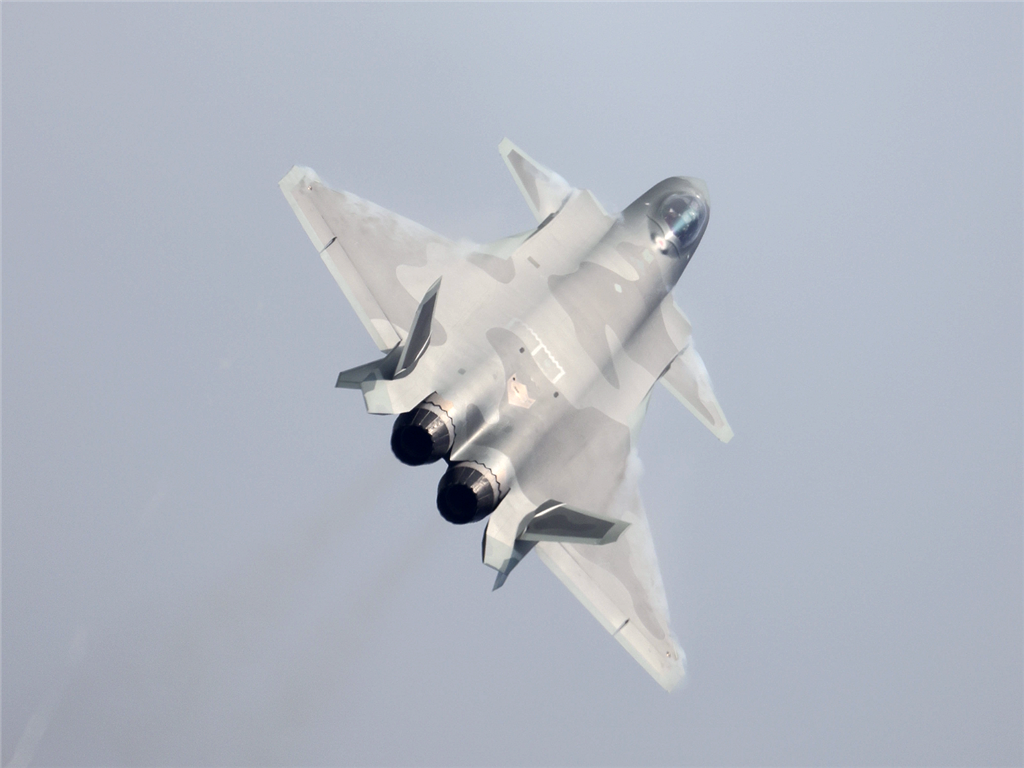 2021珠海航展今开幕换装国产发动机的改进型歼20来了