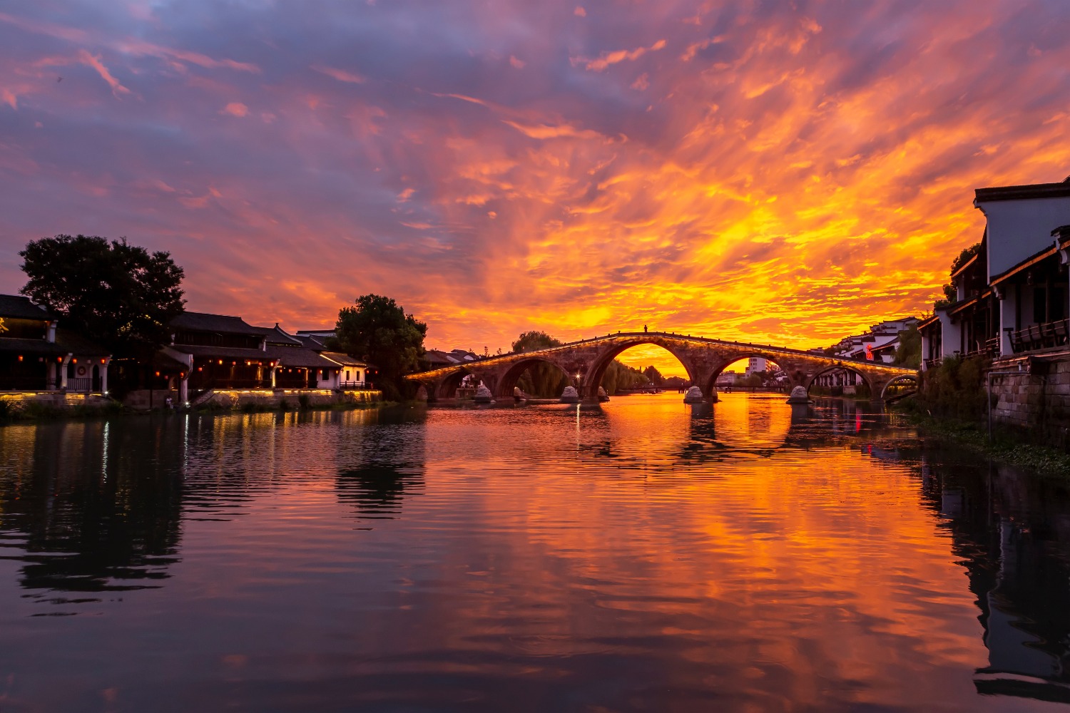 大运河上仅存的七孔石桥——塘栖广济桥目前上塘河,杭州塘,广济桥已