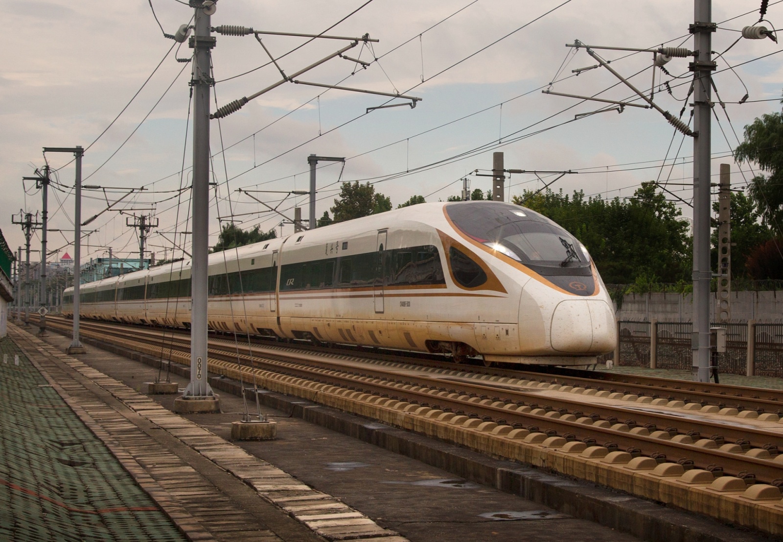 国铁集团:增加客运服务力量 做好静音车厢,候补购票