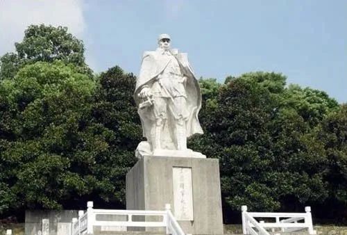 左权将军纪念碑