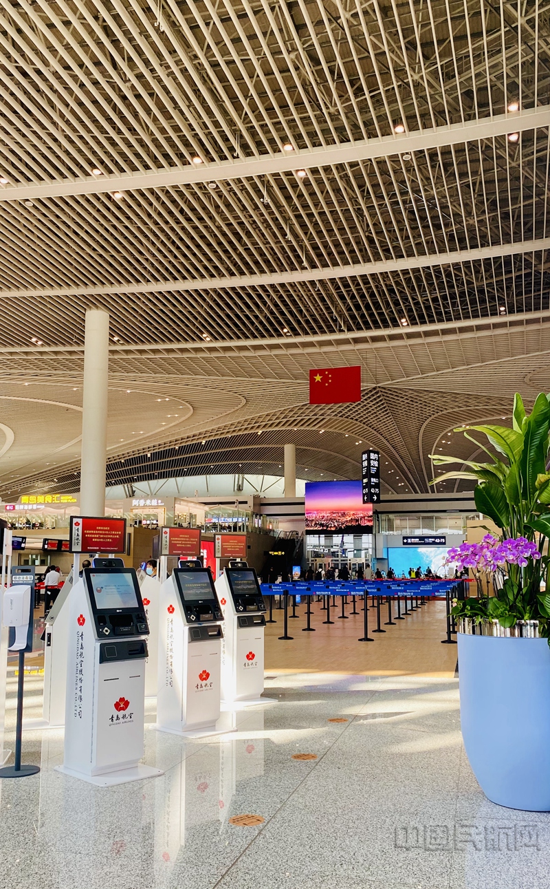 服务有温度出行更暖心青岛机场多措并举做好国庆假期保障工作