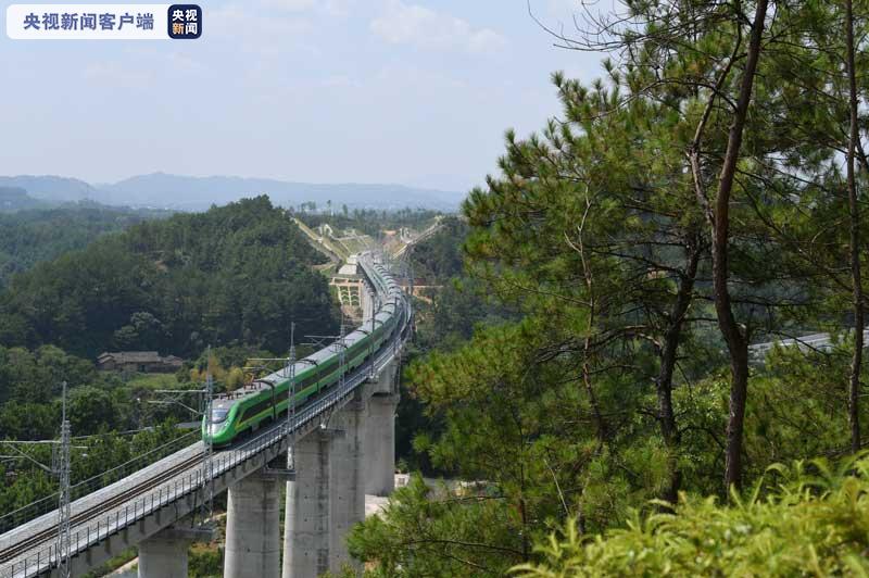 △兴泉铁路跨泉南特大桥