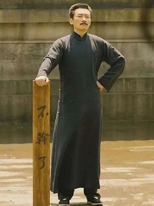 亚洲梗王人间清醒鲁迅何以受年轻人欢迎睡前聊一会儿