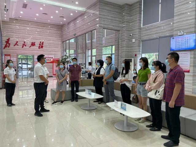 政府开放日 邀请市民了解青浦人才服务工作 手机新浪网