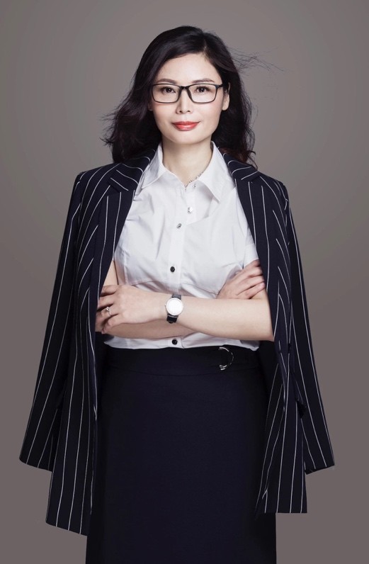 昔日四川省优秀女律师被控与官员丈夫共同受贿超千万