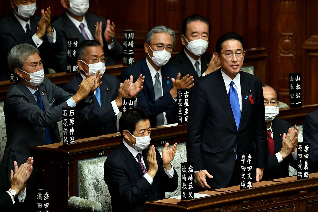 岸田文雄4日当选日本第100任首相。