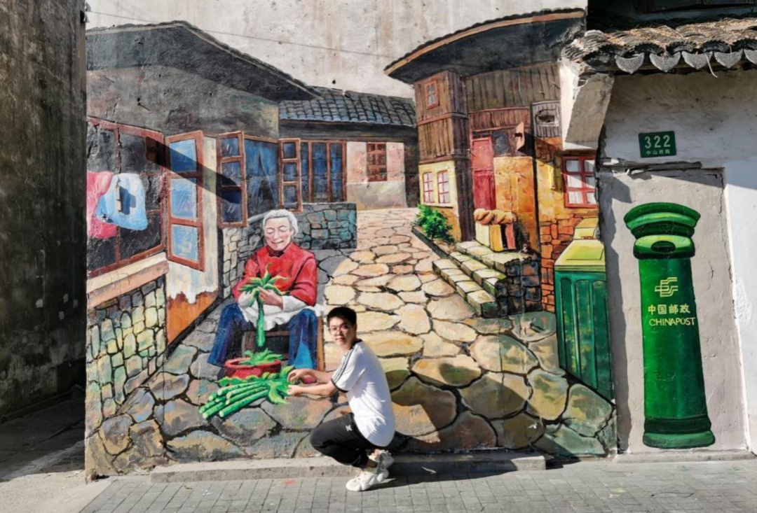 建议把手机横过来看墙绘的全貌哟~南面墙绘北面墙绘欢迎大家来仓城