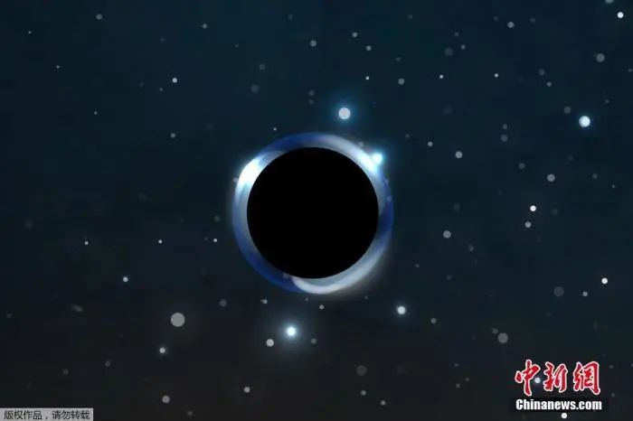 资料图：2021年4月25日报道，来自美国俄亥俄州立大学的天文学家在独角兽座发现了有记录以来的最小也是距地球最近的黑洞，距太阳系约1500光年。