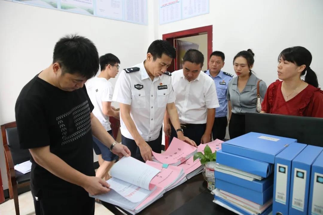 邵阳刘定湘同志深入隆回调研