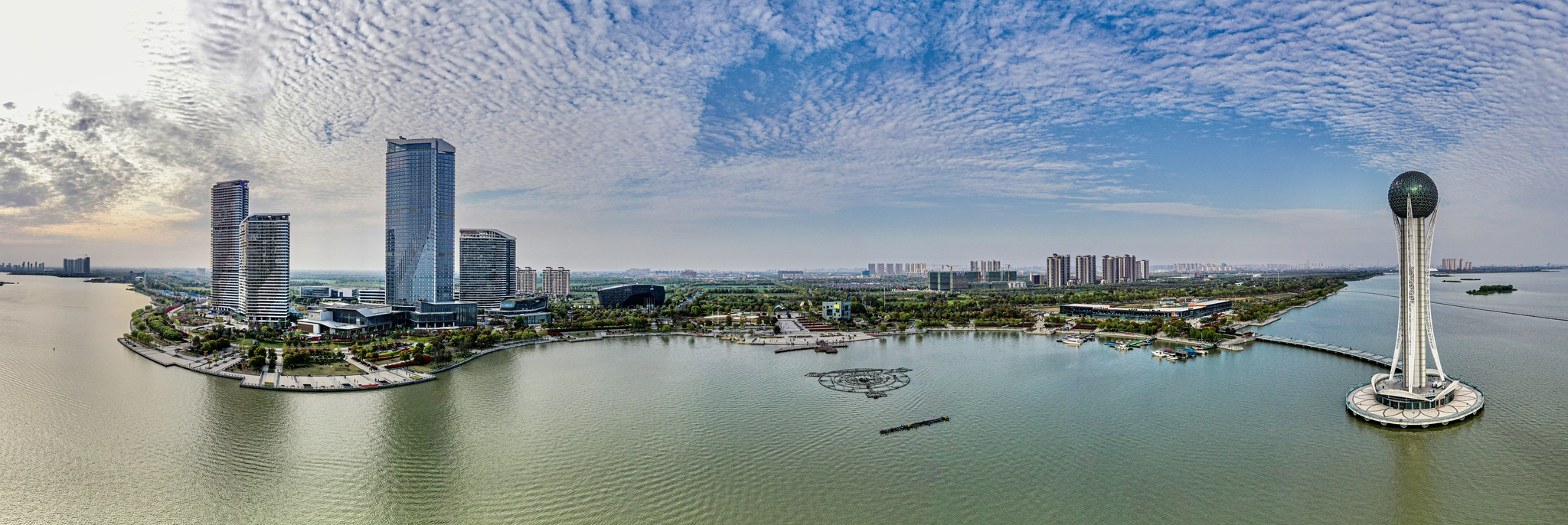 图:滆湖(西太湖)全景